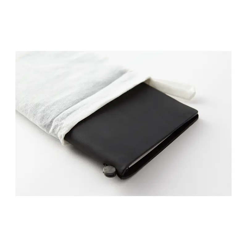 TRAVELER's Notebook - Regular Size - Black