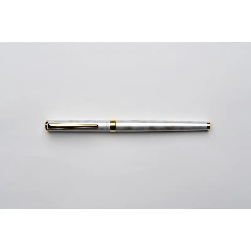 Pilot Cavalier Fountain Pen - Marbled - Gold/White